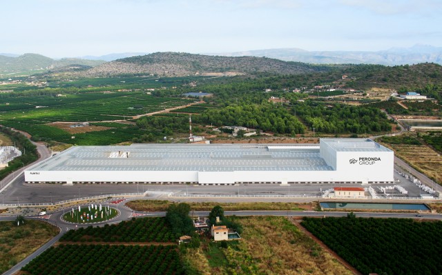 Peronda Group pone en marcha un nuevo horno Sacmi FMA Maestro para producir gran formato
