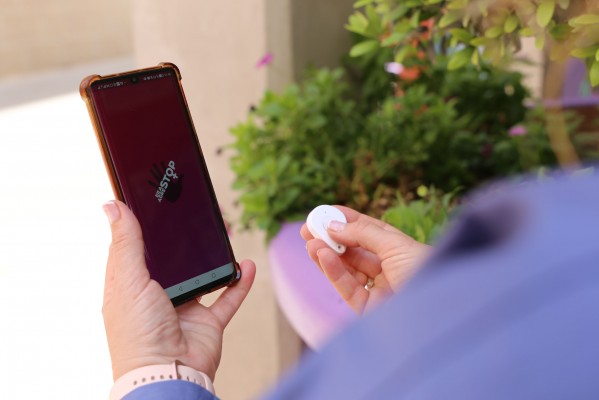 Mislata instaura un botón de alarma y abre una app que facilita la seguridad 