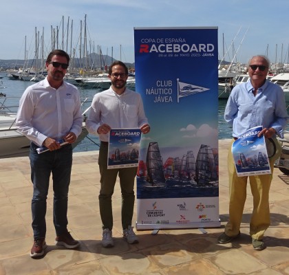 La élite de la clase Raceboard se cita en el Club Náutico Jávea