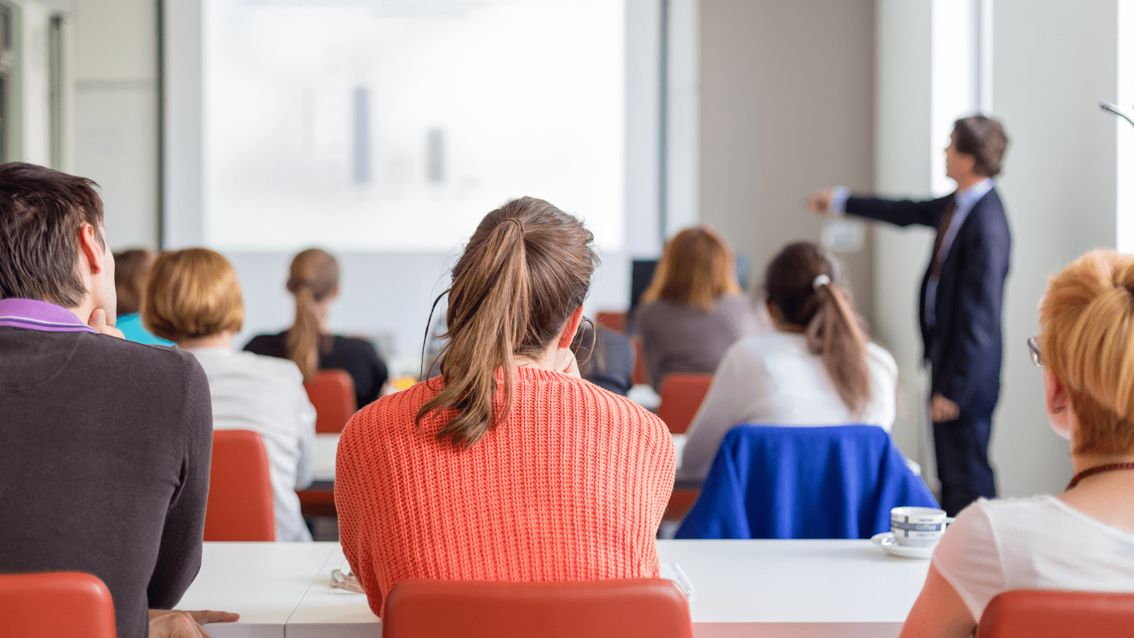 El programa Llamp Tech Transfer impulsará startups de las universidades valencianas
