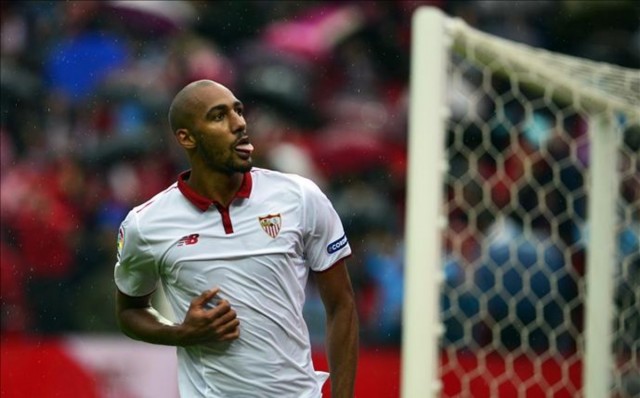 El Sevilla quiere mantenerse en el pulso por la liga en El Molinón
