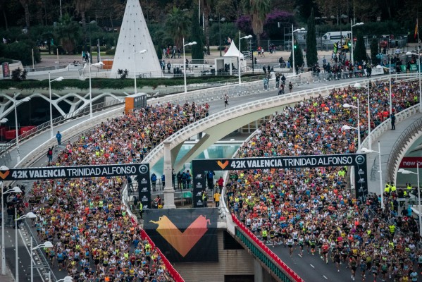 Maratón Valencia agota sus 33.000 dorsales
y firma un nuevo récord de inscritos