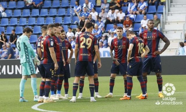 Las finales hunden al Levante de Calleja