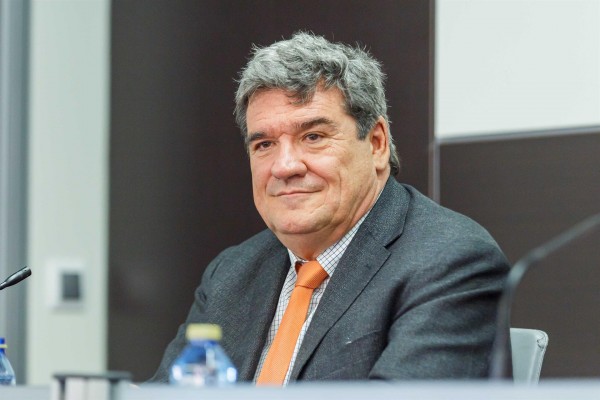 El Gobierno baraja endurecer los requisitos para la concesión de 'visados de oro' por la compra de vivienda
