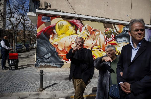 Podem-EU anuncia su mitin central de campaña en una plaza que Ribó ya tenía reservada para un acto 