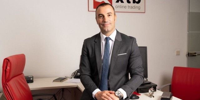 El bróker online XTB lanza en España la inversión en acciones fraccionadas