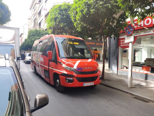 Murcia revocará el contrato de la empresa de 'los coloraos' para frenar la huelga de los conductores 