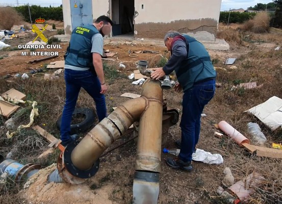La Guardia Civil investiga a 15 personas en la Región por vertidos irregulares y extracciones ilegales de aguas