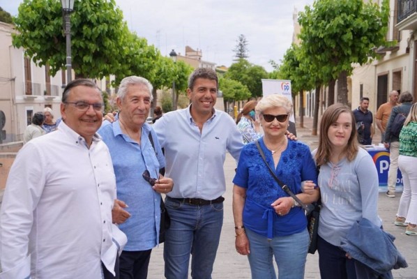 Mazón promete educación gratuita de 0 a 3 años y cuota cero a autónomas reincorporadas tras ser madres