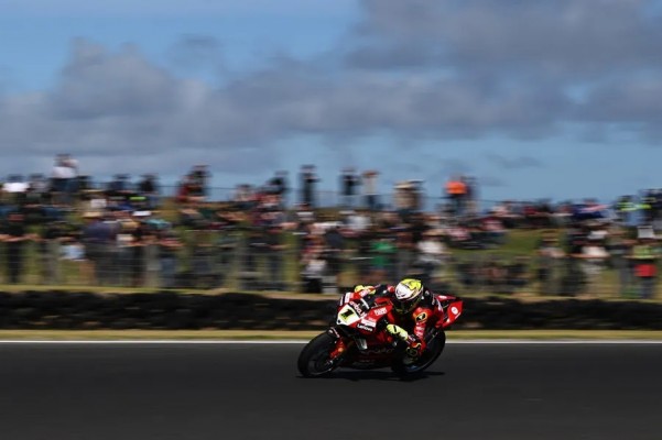Bautista completa un nuevo festival en el GP de España
