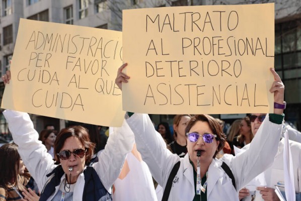 Los médicos valencianos irán el lunes a otro paro en pleno choque con Sanidad