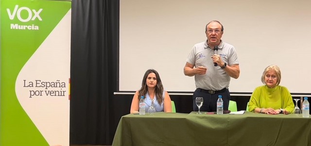 Luis Gestoso, candidato de Vox por Murcia, promete acabar con la inseguridad en Alquerías