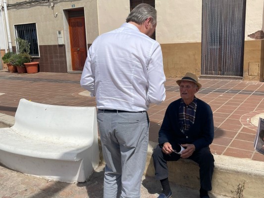 Fabra 'suspende' a Puig en políticas sociales en Castellón: 