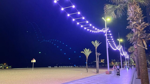 Benidorm inicia las pruebas de encendido de la nueva catenaria del Paseo de Levante