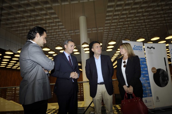 Alicante busca diseño para su marca turística propia con un concurso internacional