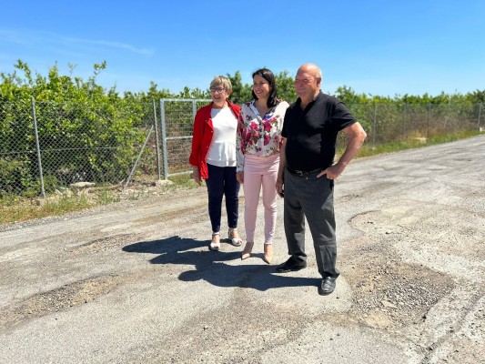 Orihuela destina más de 48.000 euros a bachear caminos en 20 pedanías