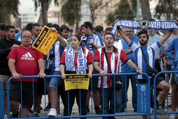 Podemos Recuperarlo invita a recibir a Luis Castillo no asistiendo al partido del domingo