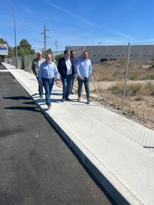 Villena dota al polígono de El Rubial de preinstalación de fibra óptica y cámaras de seguridad
