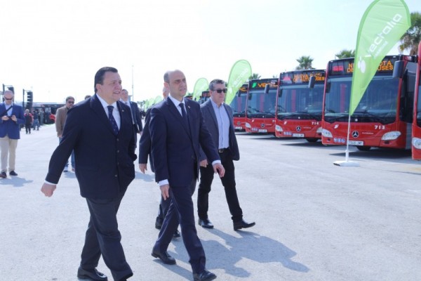 Alicante 'hace caja' con el servicio público de autobús y reclamará 2,4 millones a Vectalia 