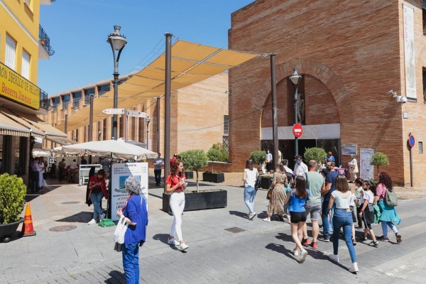 Agencias de viajes y operadores turísticos pierden 5.600 trabajadores en un año
