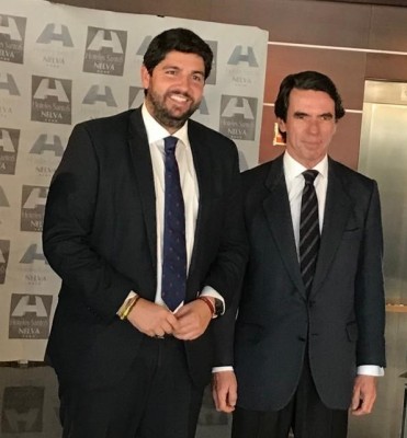 Aznar y López Miras se reencuentran en Murcia en un diálogo económico con empresarios