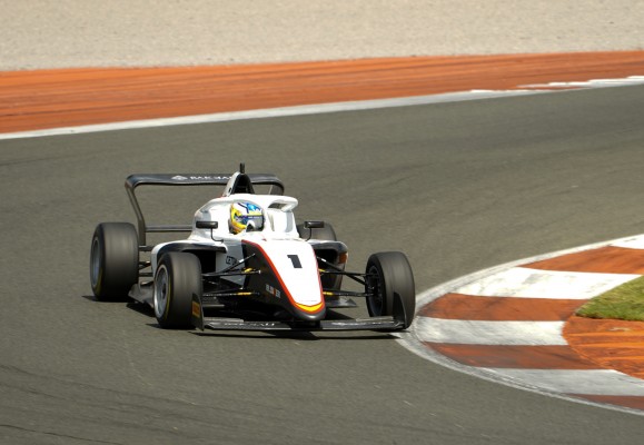 El Circuit celebra por primera vez una prueba de automovilismo femenino 