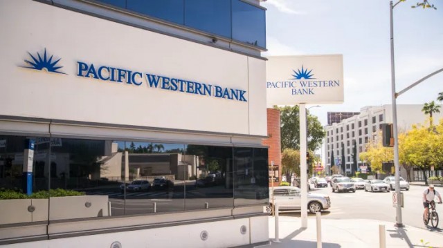 Los bancos regionales estadounidenses PacWest y Western Alliance se desploman en bolsa