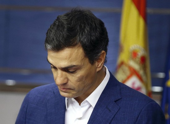 Sánchez renuncia a su acta y anuncia su candidatura al próximo Congreso del PSOE

