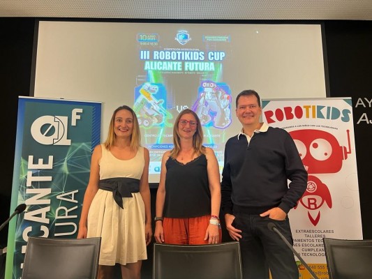 Alicante Futura acerca la robótica a menores con la III Copa Robotikids a más de 500 escolares