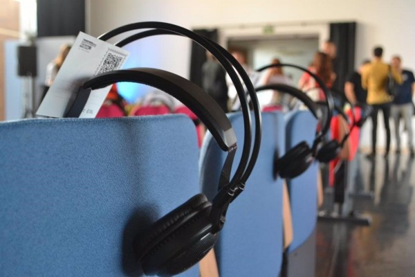 El IVC rescata los pódcasts grabados durante el confinamiento
