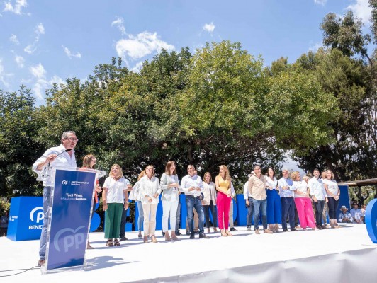 Toni Pérez presenta su candidatura para revalidar su mandato por tercera vez