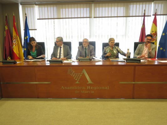 Alberto Castillo dice adiós a la Asamblea entre lágrimas