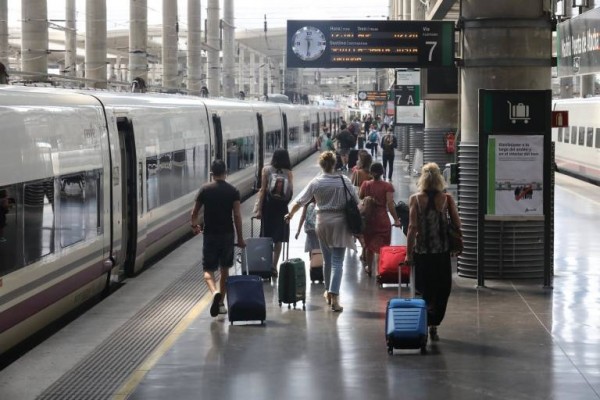 Trenes, Valencia, Renfe y Adif