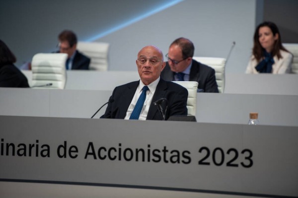 Banco Sabadell vuelve a replegarse en bolsa pese al potencial de subida que le dan los analistas