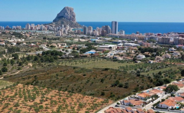 Más de un millón de euros para la reforma de calles de ocho urbanizaciones de Calp 