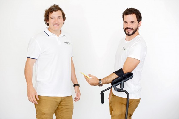 Kmina consigue financiar la producción de sus muletas con 'crowdfunding'