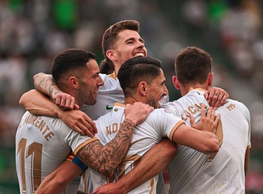 El Elche necesita ganar y que el Valencia pierda para no descender matemáticamente esta jornada