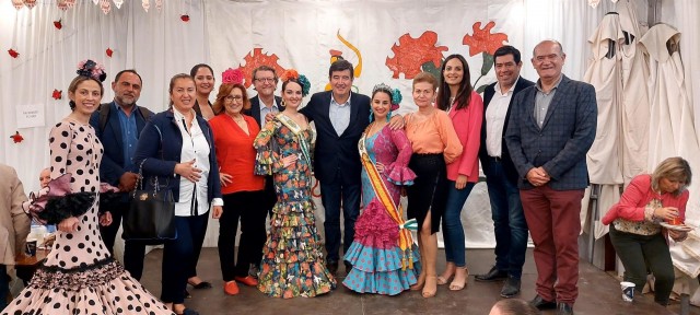Giner promete declarar festejo tradicional la Feria Andaluza y retirar el título a las Reinas Magas