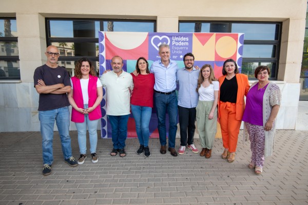 Héctor Illueca y Rosa Pérez presentan la candidatura 