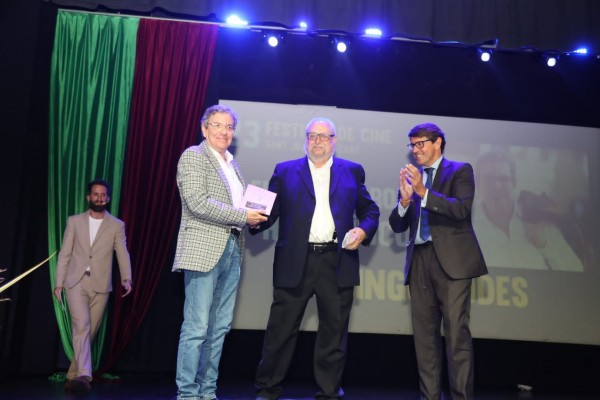 Domingo Rodes recibe el Ficus Honorífico del XXIII Festival de Cine de Sant Joan 