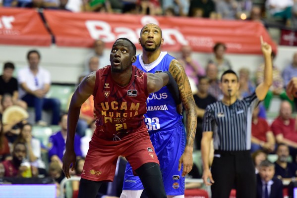 Diop, del UCAM CB, disputa su partido 300 en la Liga Endesa en su décima temporada en la élite 