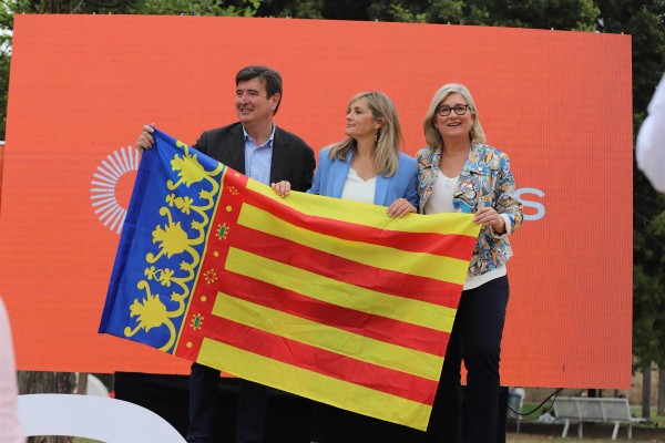 Peris (CS) se reivindica como la única candidata 