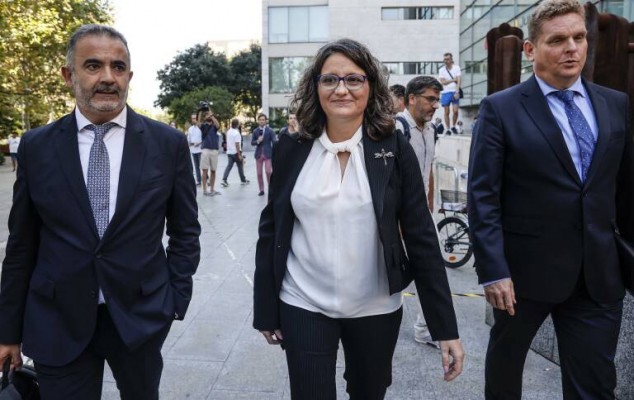 El juez prorroga seis meses más la causa judicial contra Mónica Oltra