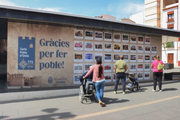Onda agradece al tejido asociativo su trabajo con un mural conmemorativo en el Raval de Sant Josep

