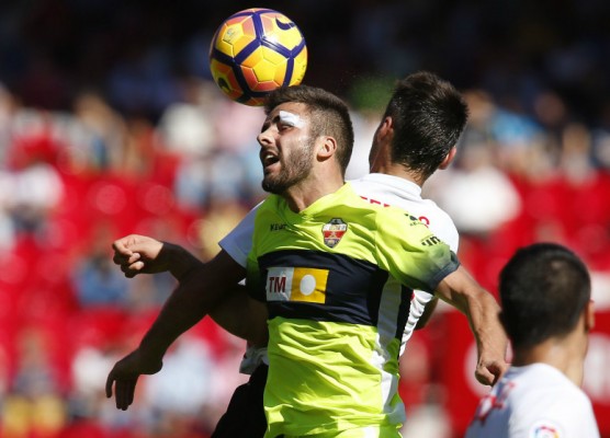 El Elche cae a la undécima plaza