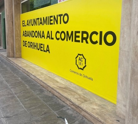ACMO lanza una ofensiva contra el Ayuntamiento de Orihuela en plena precampaña