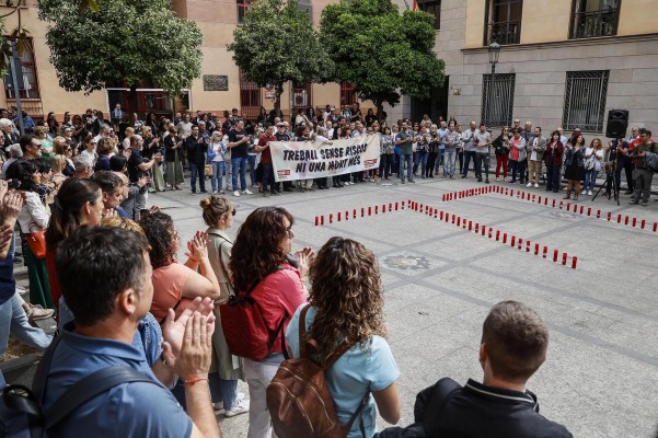Los sindicatos recuerdan a las víctimas de accidentes laborales: 