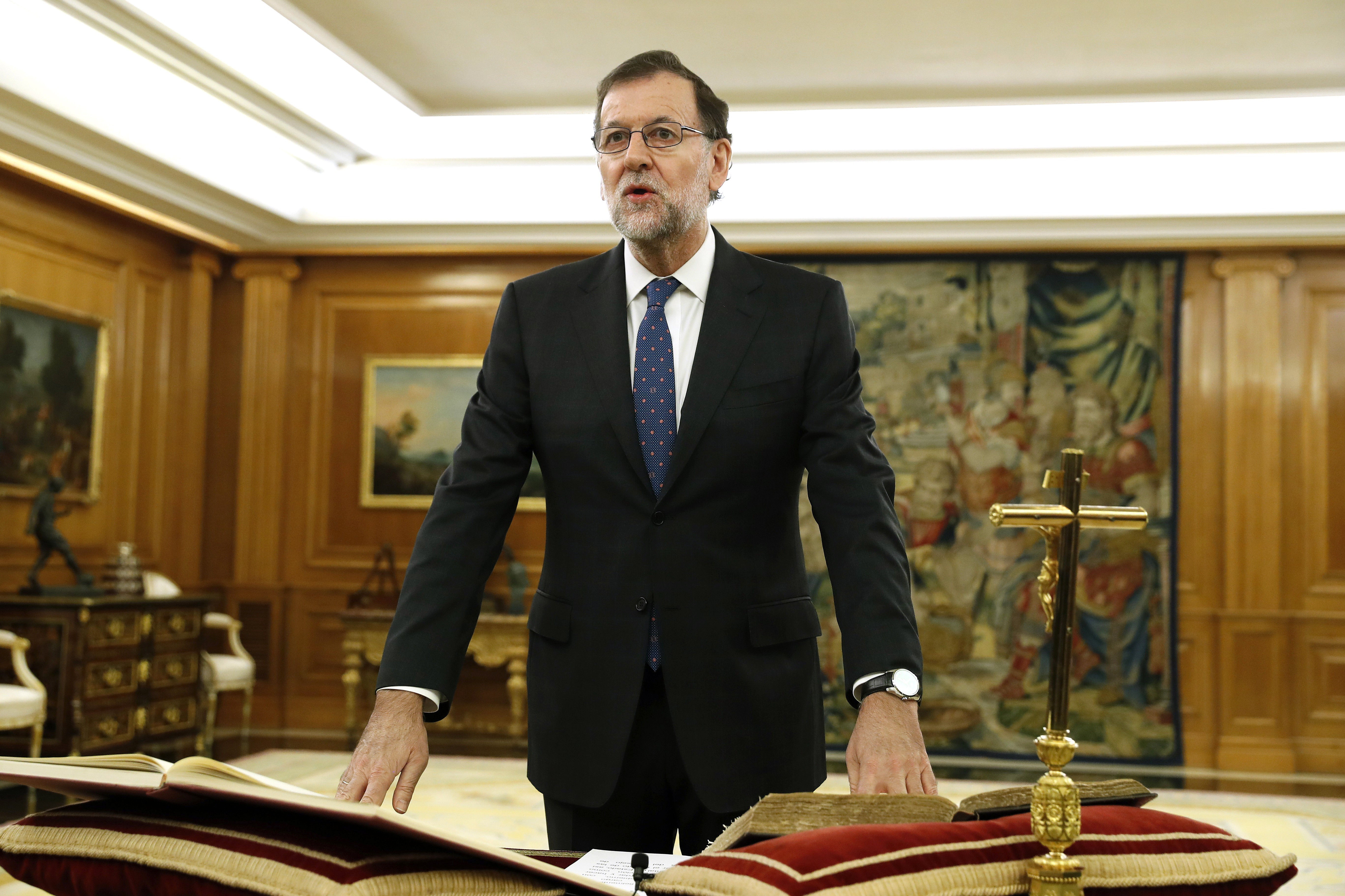 Rajoy jura ante el Rey el cargo de presidente del Gobierno