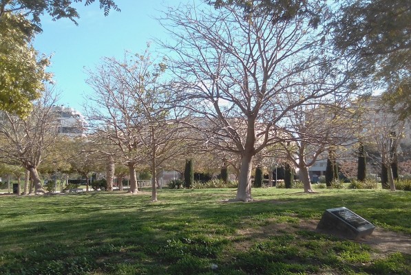 Alicante contrata un estudio para construir un centro social en la plaza de Juan Pablo II