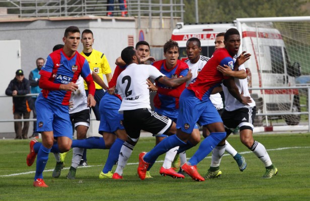 El Levante se lleva el derbi de filiales por la mínima